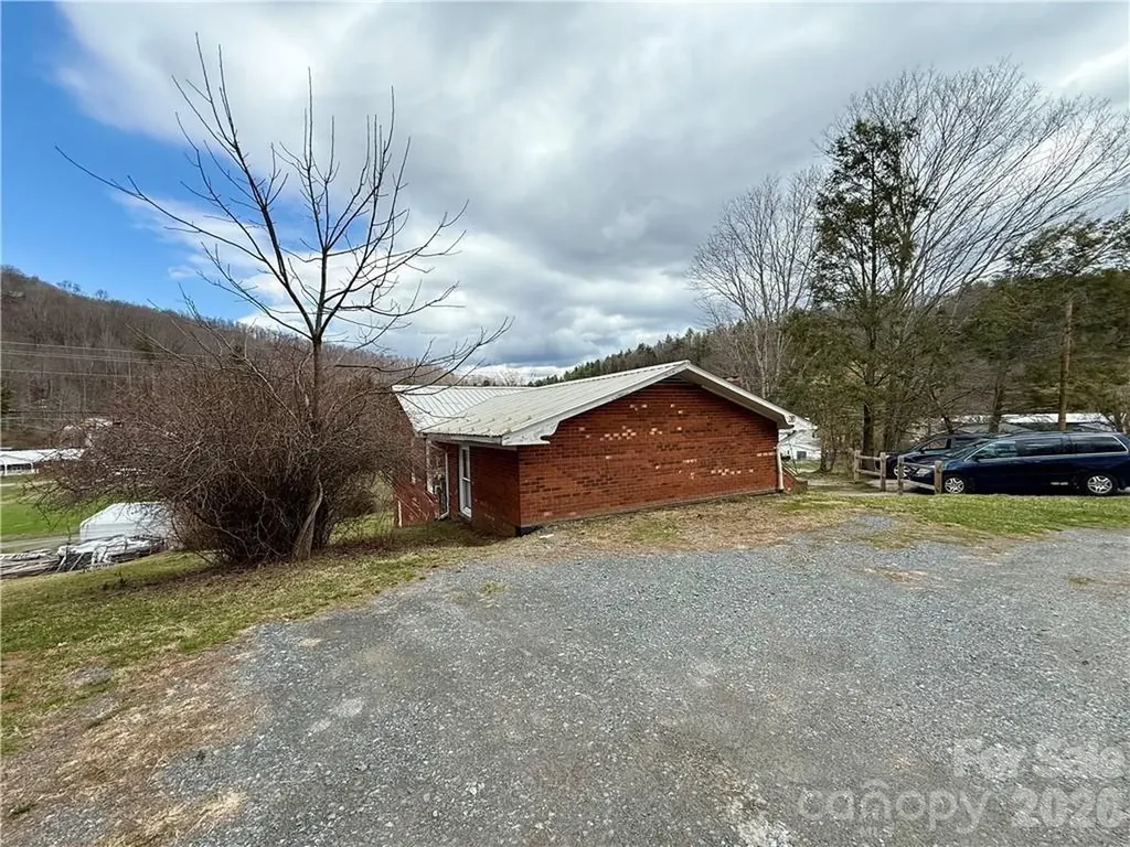 210 Howards Creek Road Boone NC 28607