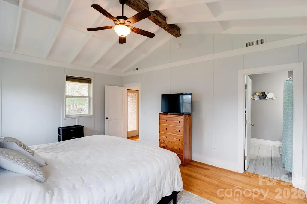 107 Shepard Way Burnsville NC 28714