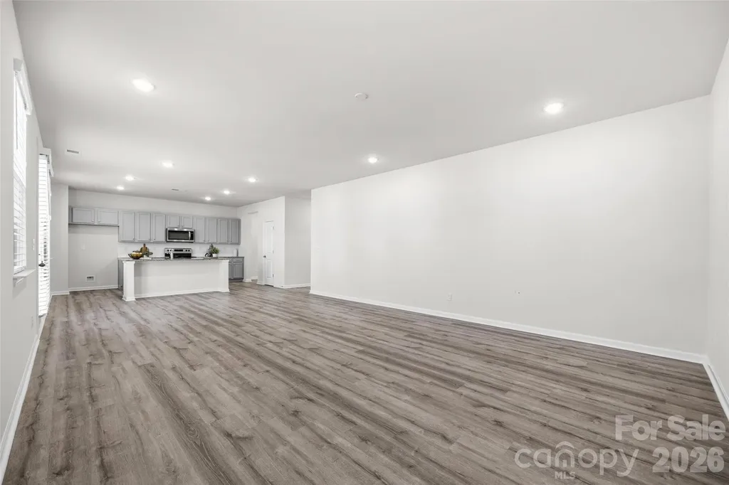 7024 Maple Run Circle Charlotte NC 28215