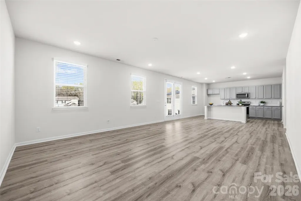 7024 Maple Run Circle Charlotte NC 28215