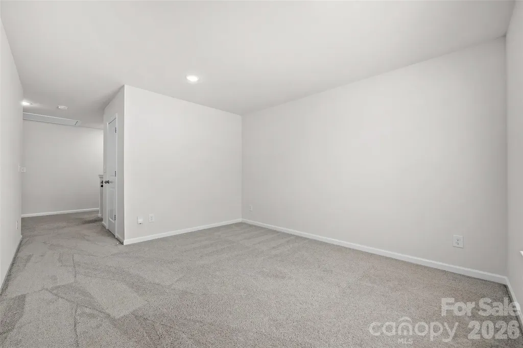 7024 Maple Run Circle Charlotte NC 28215