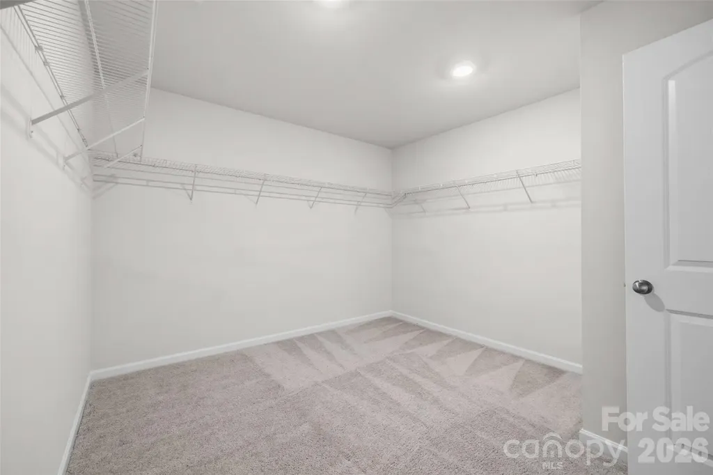 7024 Maple Run Circle Charlotte NC 28215