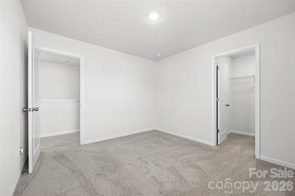 7024 Maple Run Circle Charlotte NC 28215