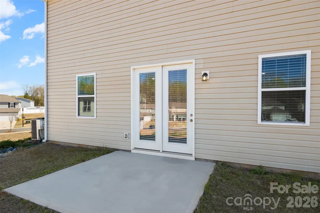 7024 Maple Run Circle Charlotte NC 28215