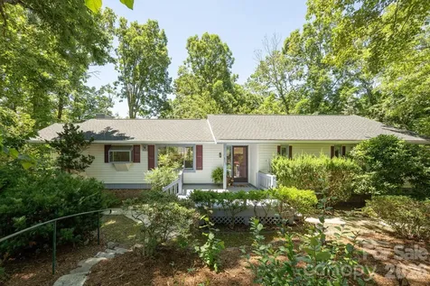 3113 Primrose Drive Hendersonville NC 28792