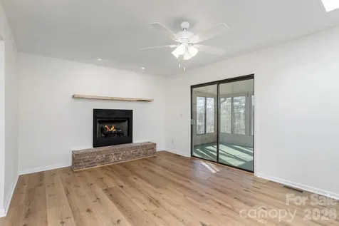 3113 Primrose Drive Hendersonville NC 28792