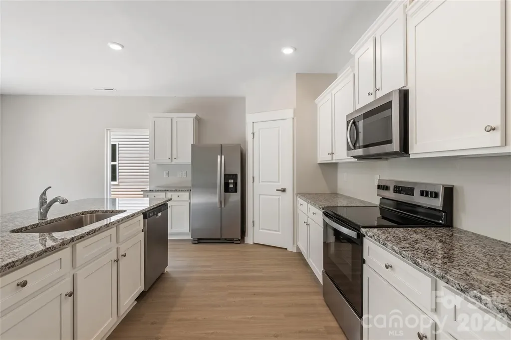 3410 Robindale Drive Winston Salem NC 27107