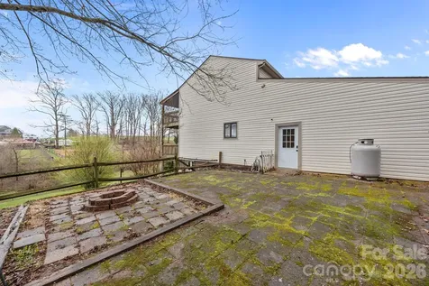 234 Justice Ridge Road Candler NC 28715