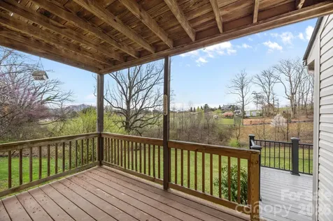 234 Justice Ridge Road Candler NC 28715
