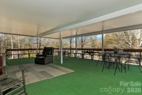 44 Tuttle Road Hendersonville NC 28792