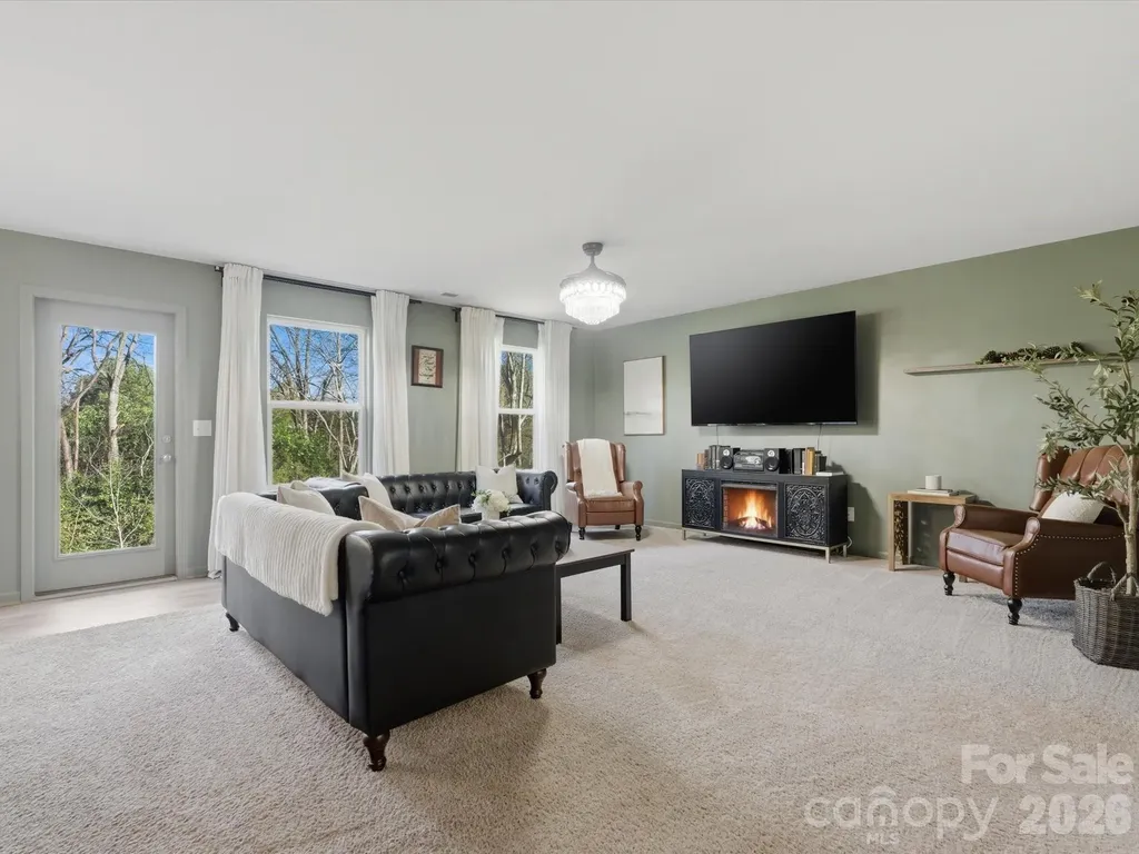 422 Perry Lane Marshville NC 28103