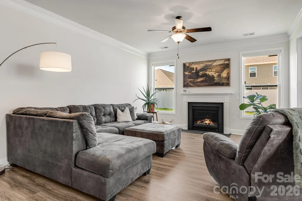 574 Fox Cove Road Hendersonville NC 28792
