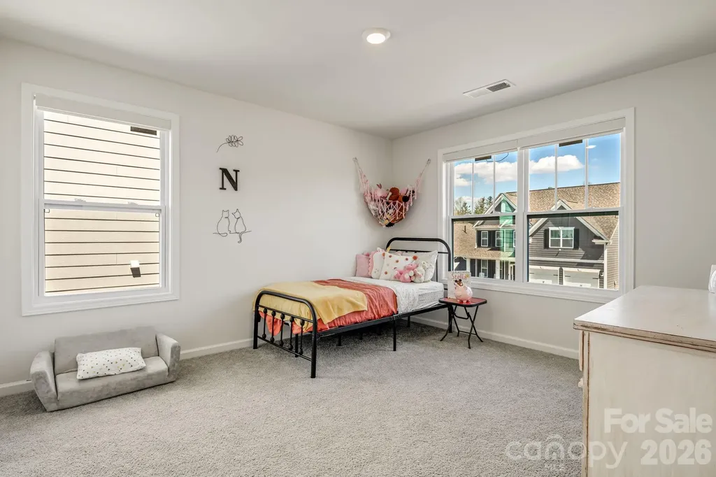 574 Fox Cove Road Hendersonville NC 28792
