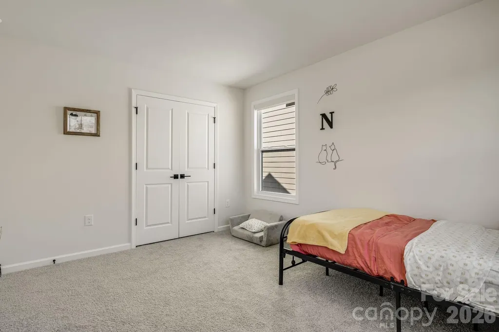 574 Fox Cove Road Hendersonville NC 28792