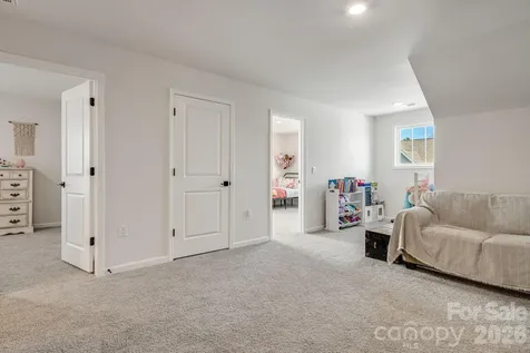 574 Fox Cove Road Hendersonville NC 28792