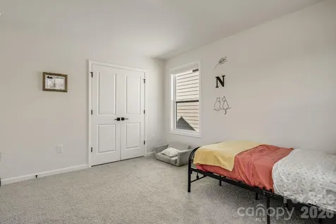 574 Fox Cove Road Hendersonville NC 28792
