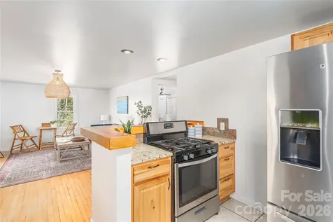 35 Grey Rock Valley Black Mountain NC 28711