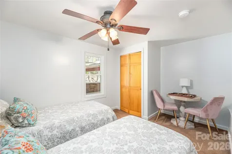 35 Grey Rock Valley Black Mountain NC 28711