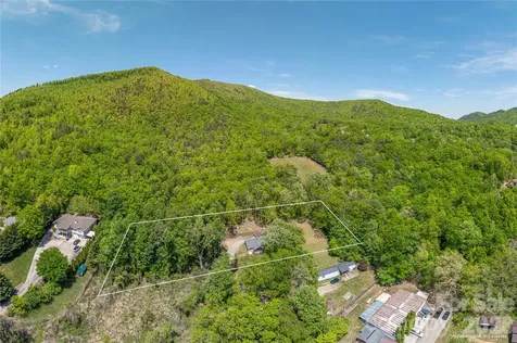 35 Grey Rock Valley Black Mountain NC 28711