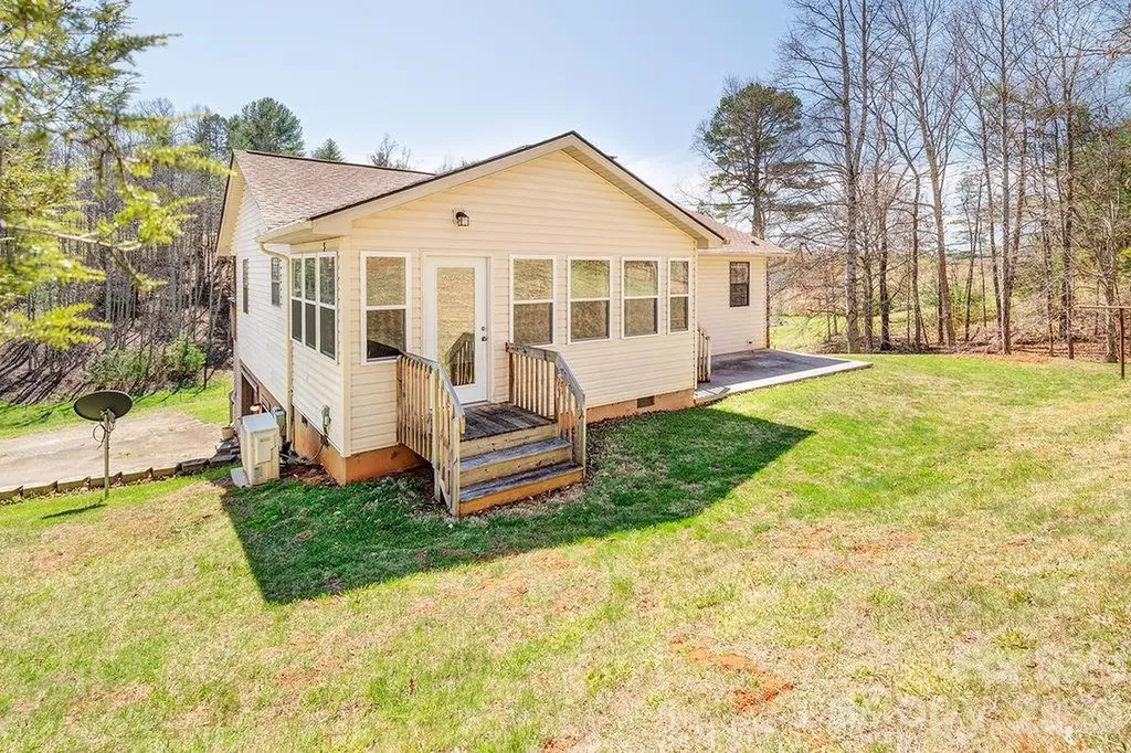 216 Pickens Road Weaverville NC 28787