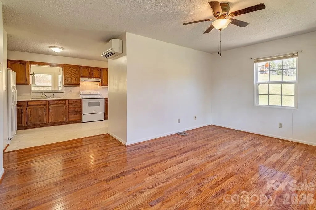 216 Pickens Road Weaverville NC 28787