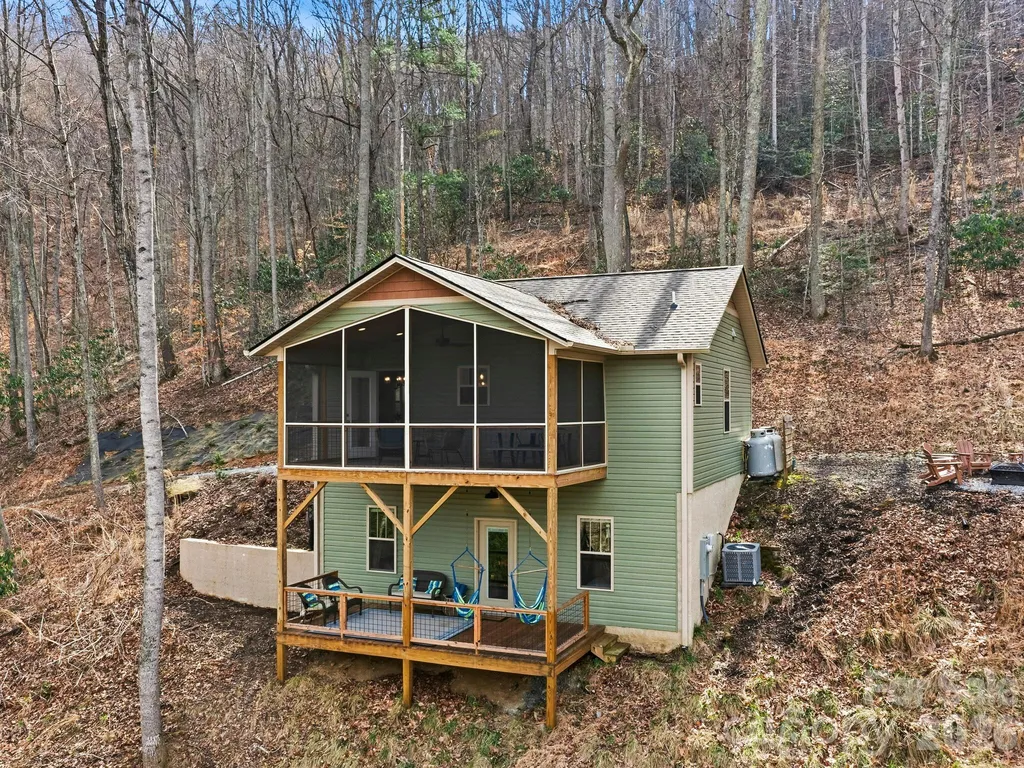 98 Harmony Hill Lane Mars Hill NC 28754