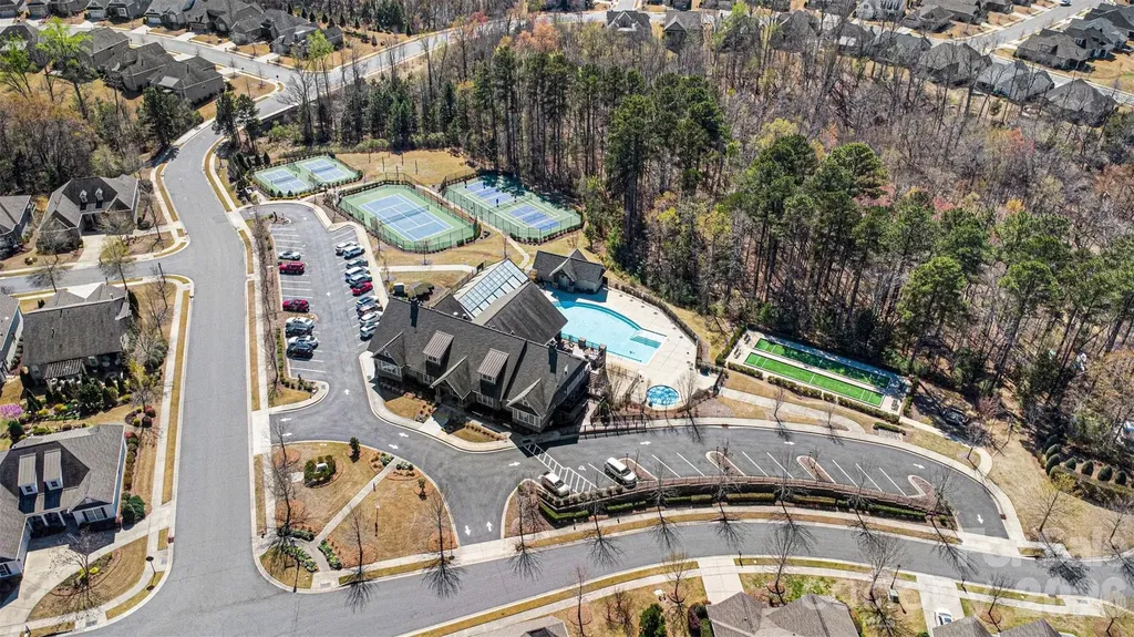 14605 Crosswater Lane Charlotte NC 28278
