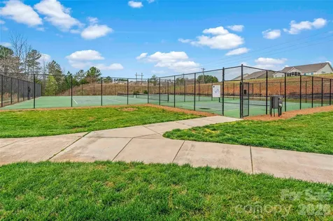 5031 Star Hill Lane Charlotte NC 28214