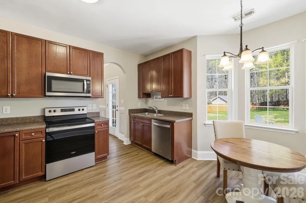 114 Riverton Drive Statesville NC 28625