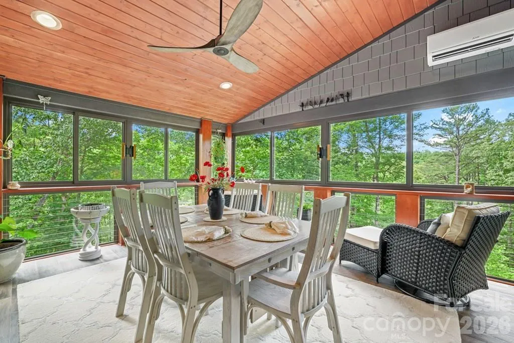 117 Amberleaf Way Cullowhee NC 28723