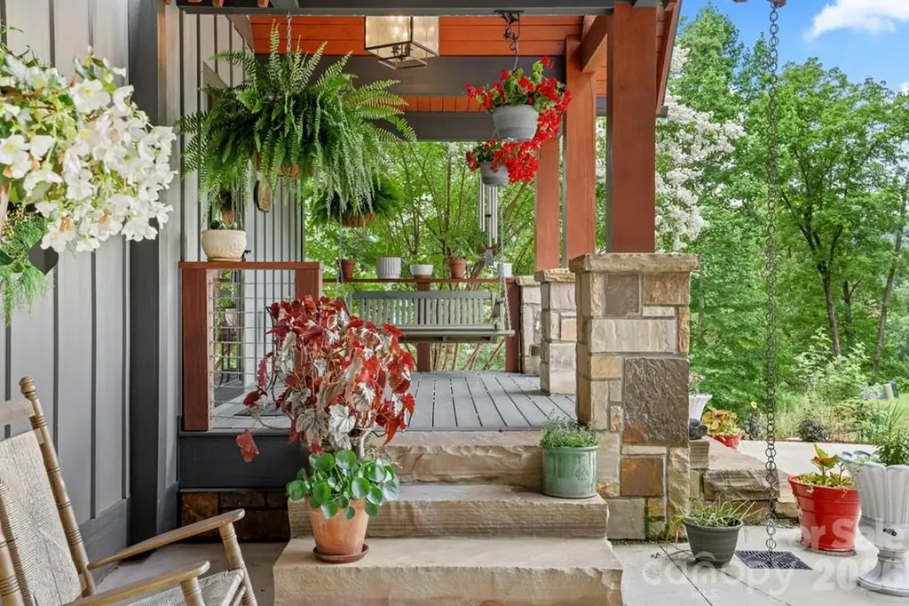 117 Amberleaf Way Cullowhee NC 28723