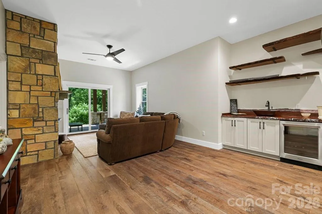117 Amberleaf Way Cullowhee NC 28723