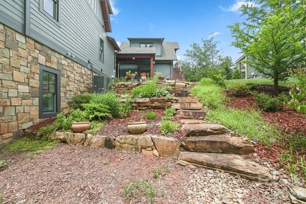 117 Amberleaf Way Cullowhee NC 28723