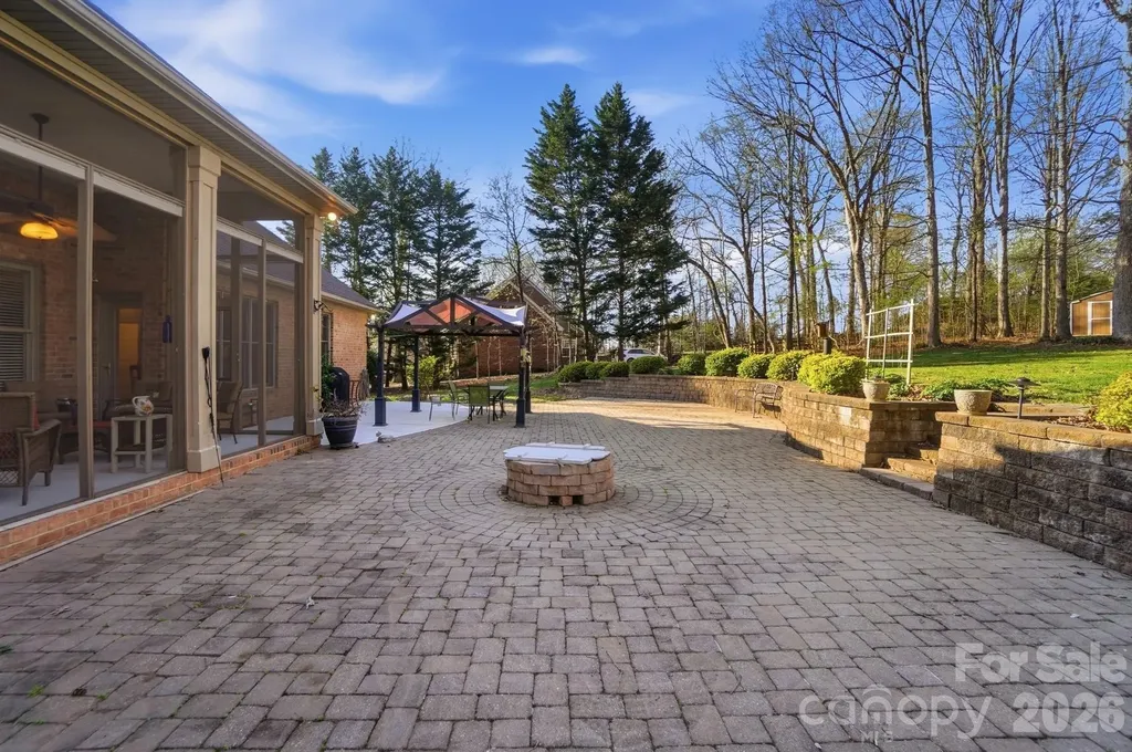 3101 Three Wood Drive Denver NC 28037