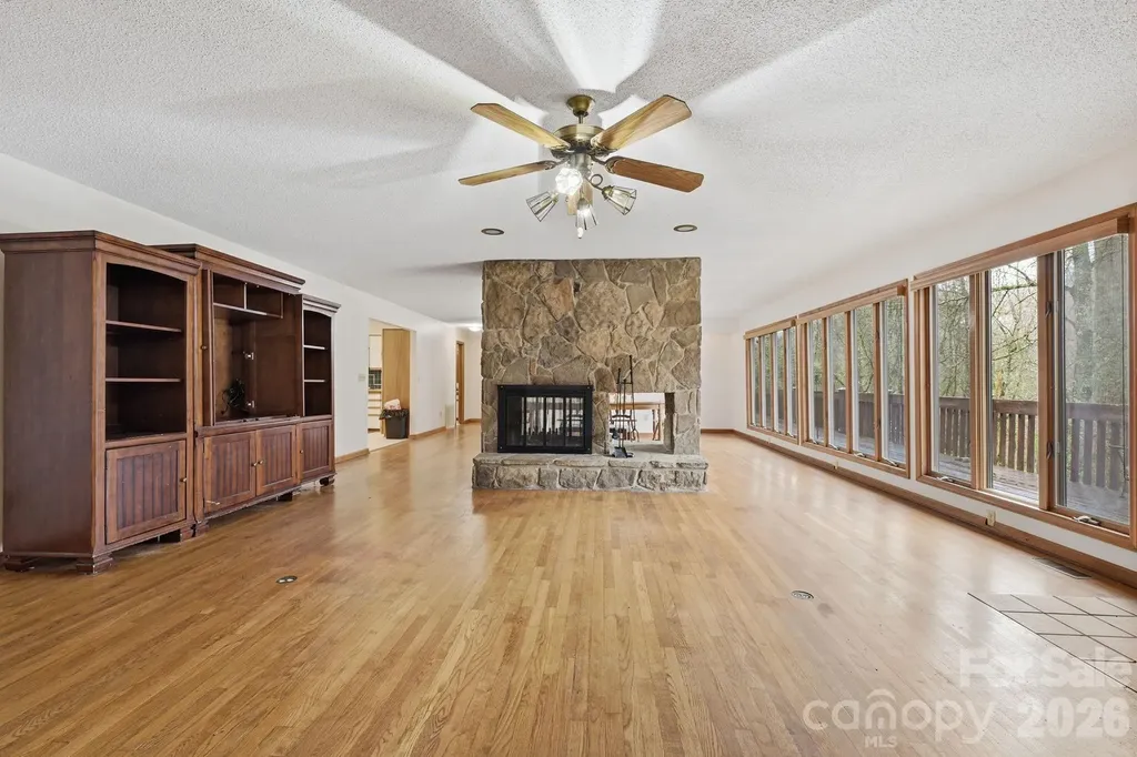 652 Shepherds Creek Road Robbinsville NC 28771