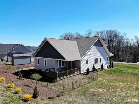35 Cider Hill Lane Hendersonville NC 28792