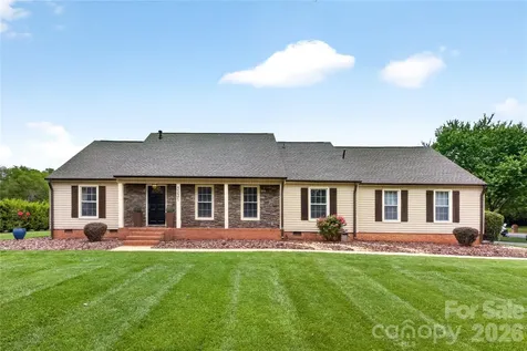 3231 Windrow Lane Matthews NC 28105