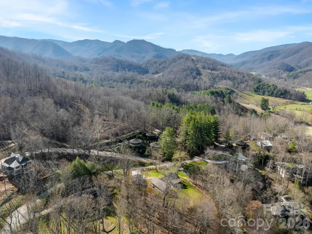 1952 Country Club Drive Canton NC 28716