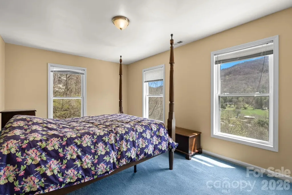 267 Eagles Trace Canton NC 28716