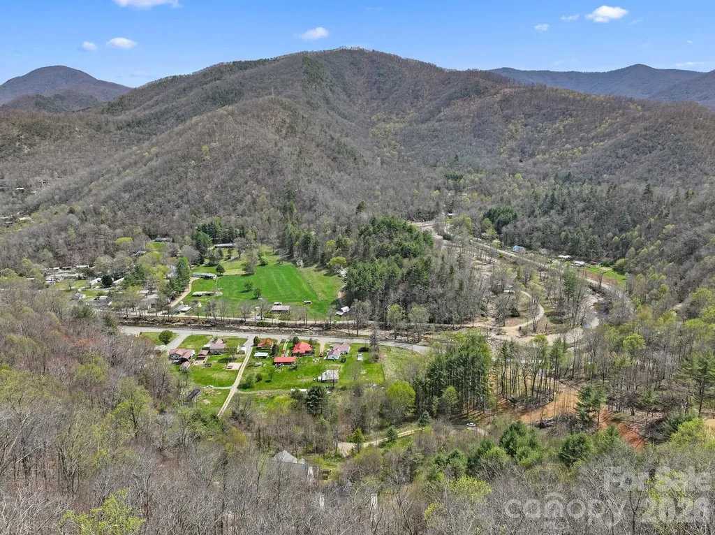 267 Eagles Trace Canton NC 28716