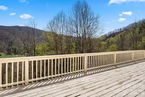 267 Eagles Trace Canton NC 28716
