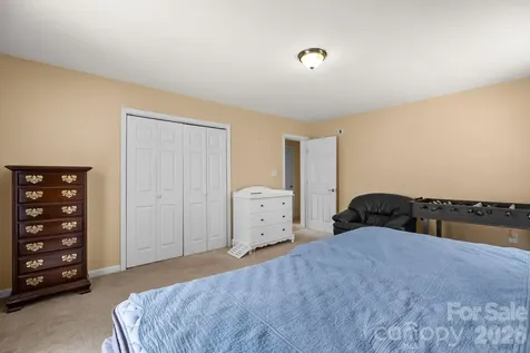 267 Eagles Trace Canton NC 28716