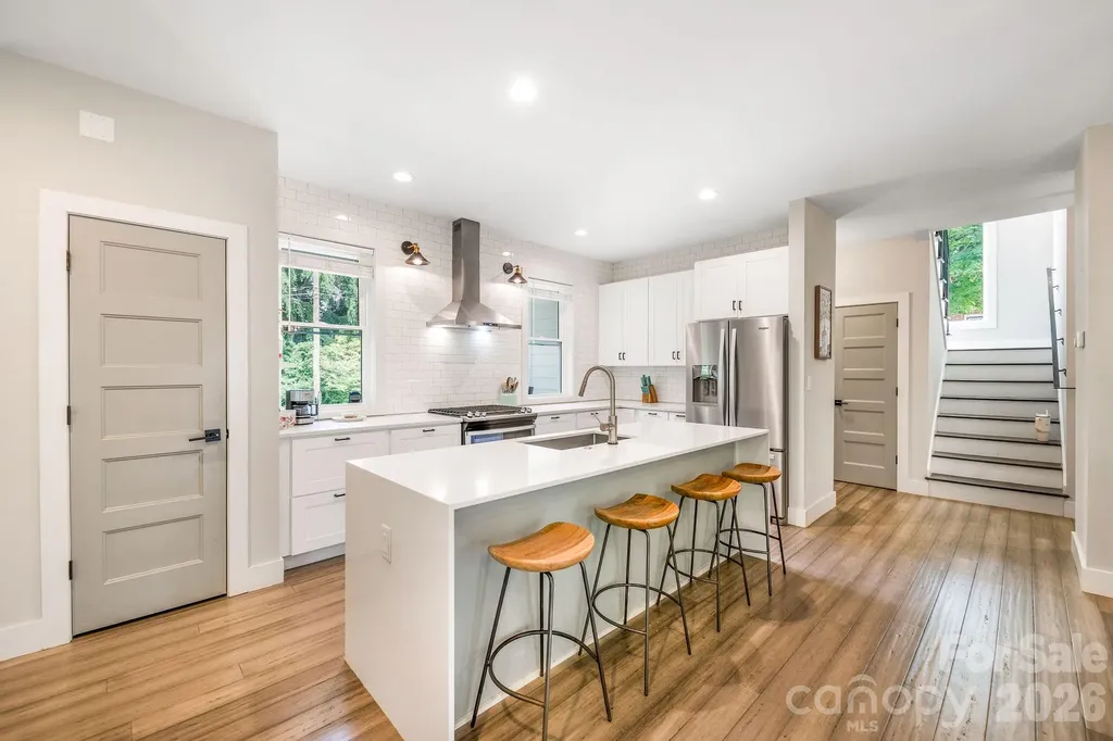 192 Virginia Avenue Asheville NC 28806