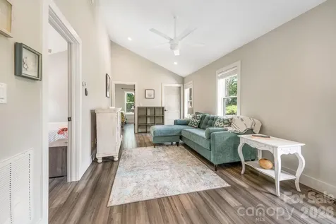 192 Virginia Avenue Asheville NC 28806