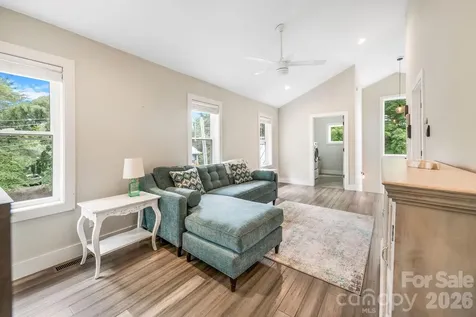 192 Virginia Avenue Asheville NC 28806