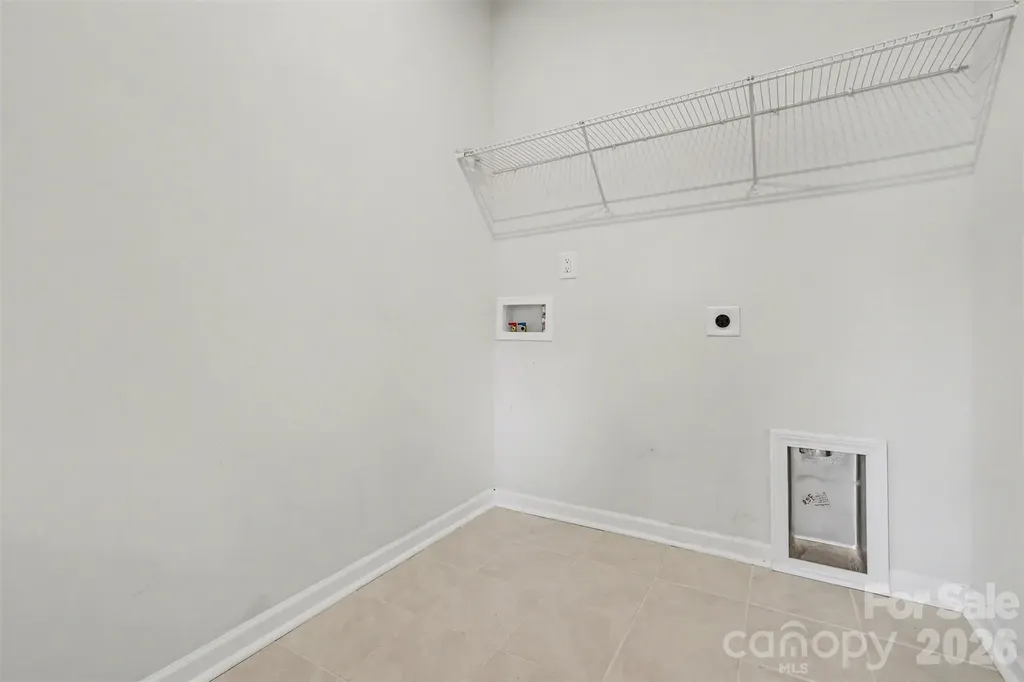 105 Renny Alley Charlotte NC 28217