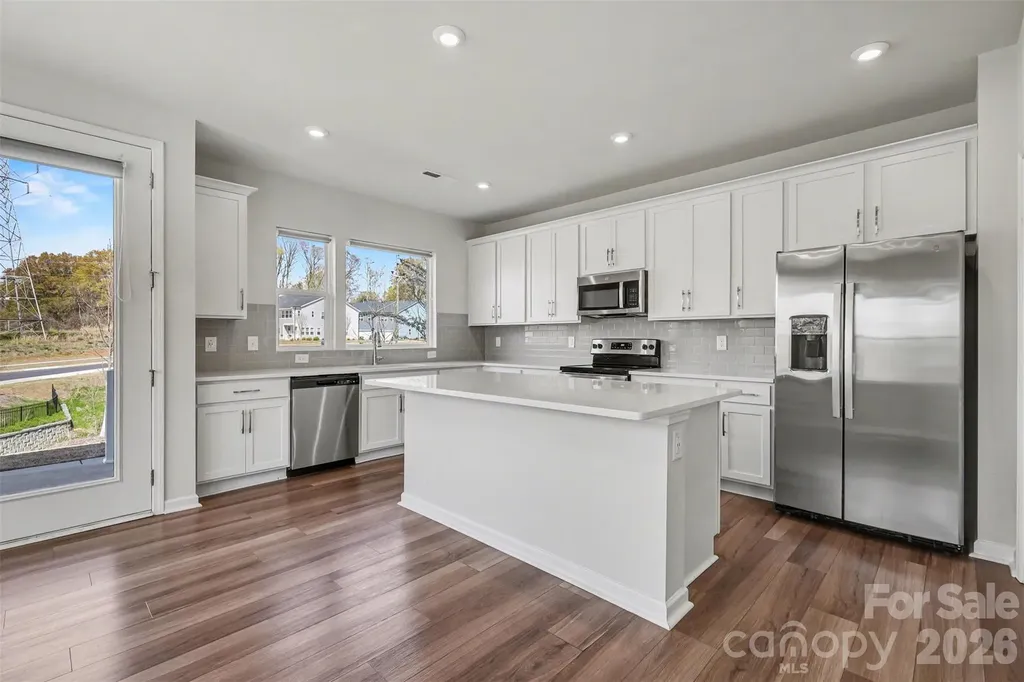 105 Renny Alley Charlotte NC 28217