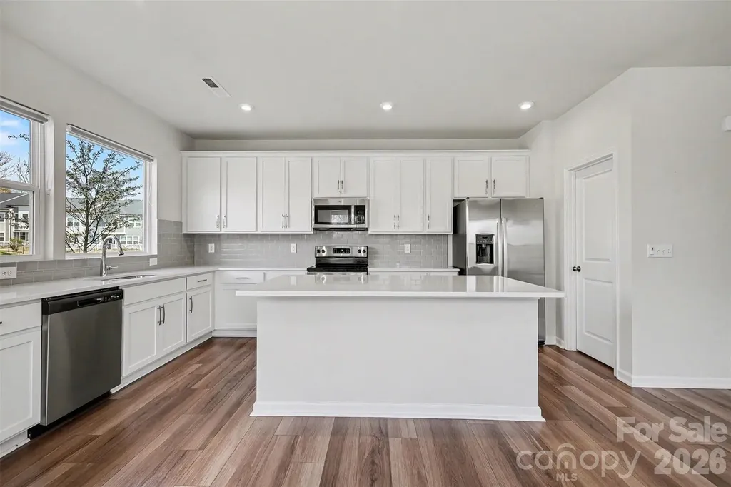 105 Renny Alley Charlotte NC 28217