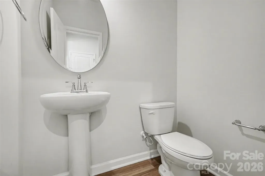 105 Renny Alley Charlotte NC 28217