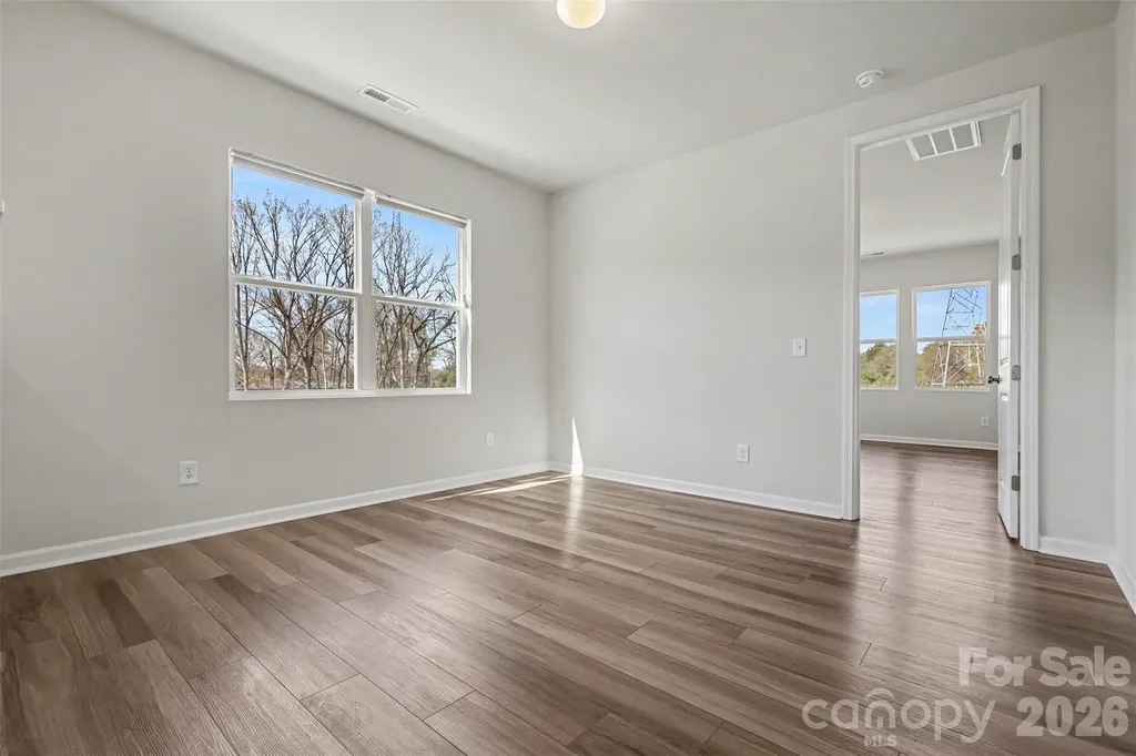 105 Renny Alley Charlotte NC 28217